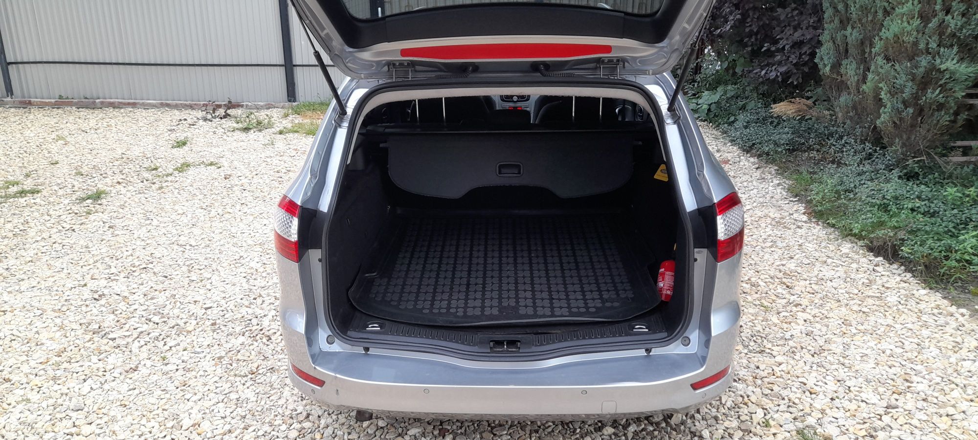 Ford Mondeo mk4 2.0 tdci