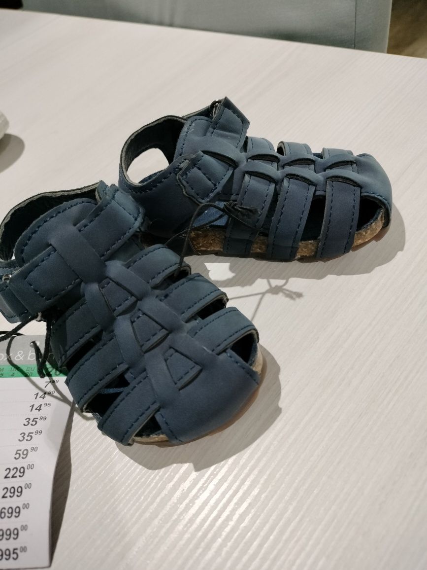 Nowe buty sandałki dla dziecka r.20