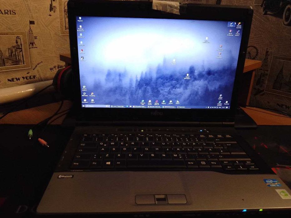 Ноутбук Fujitsu A512 з процесором хорошому стані