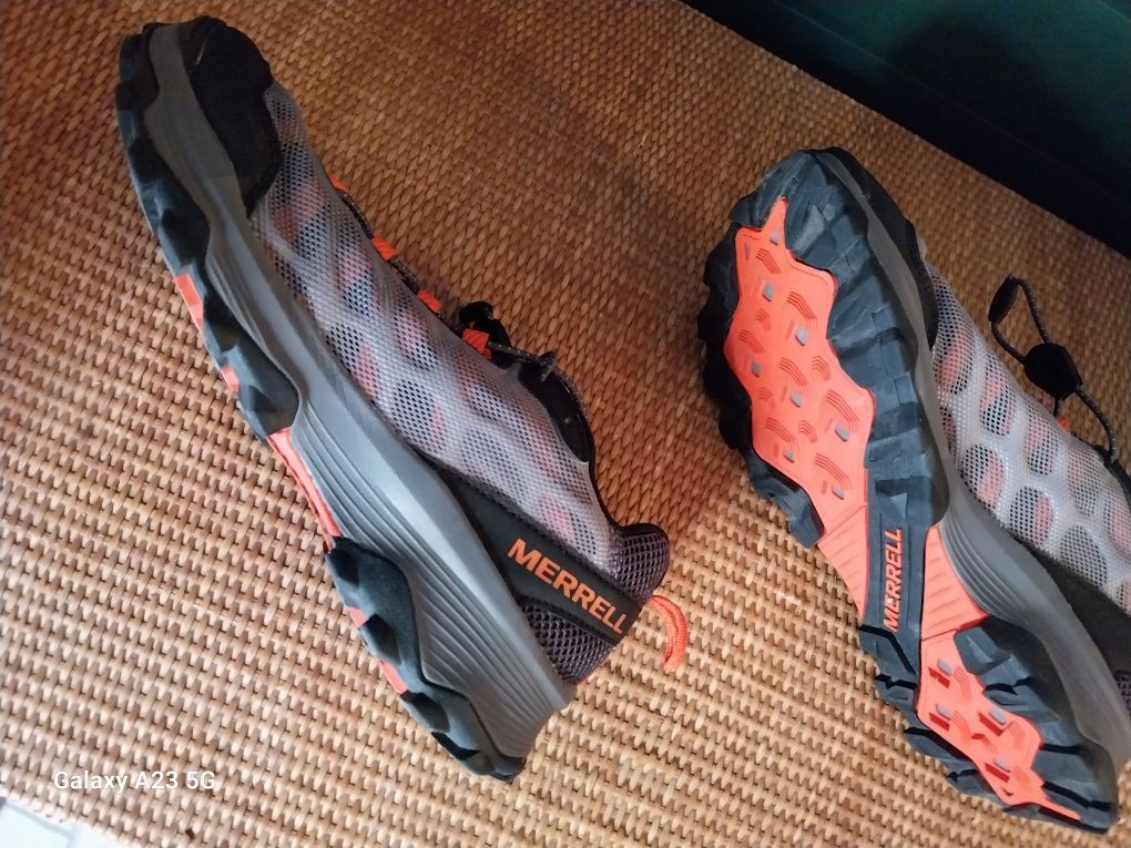 Ténis para homem MERRELL
