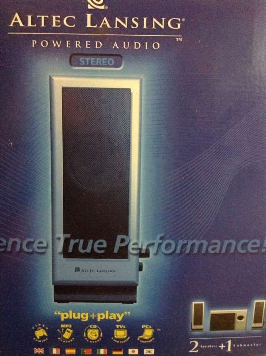 Colunas 2.1 Altec Lansing VS 2121