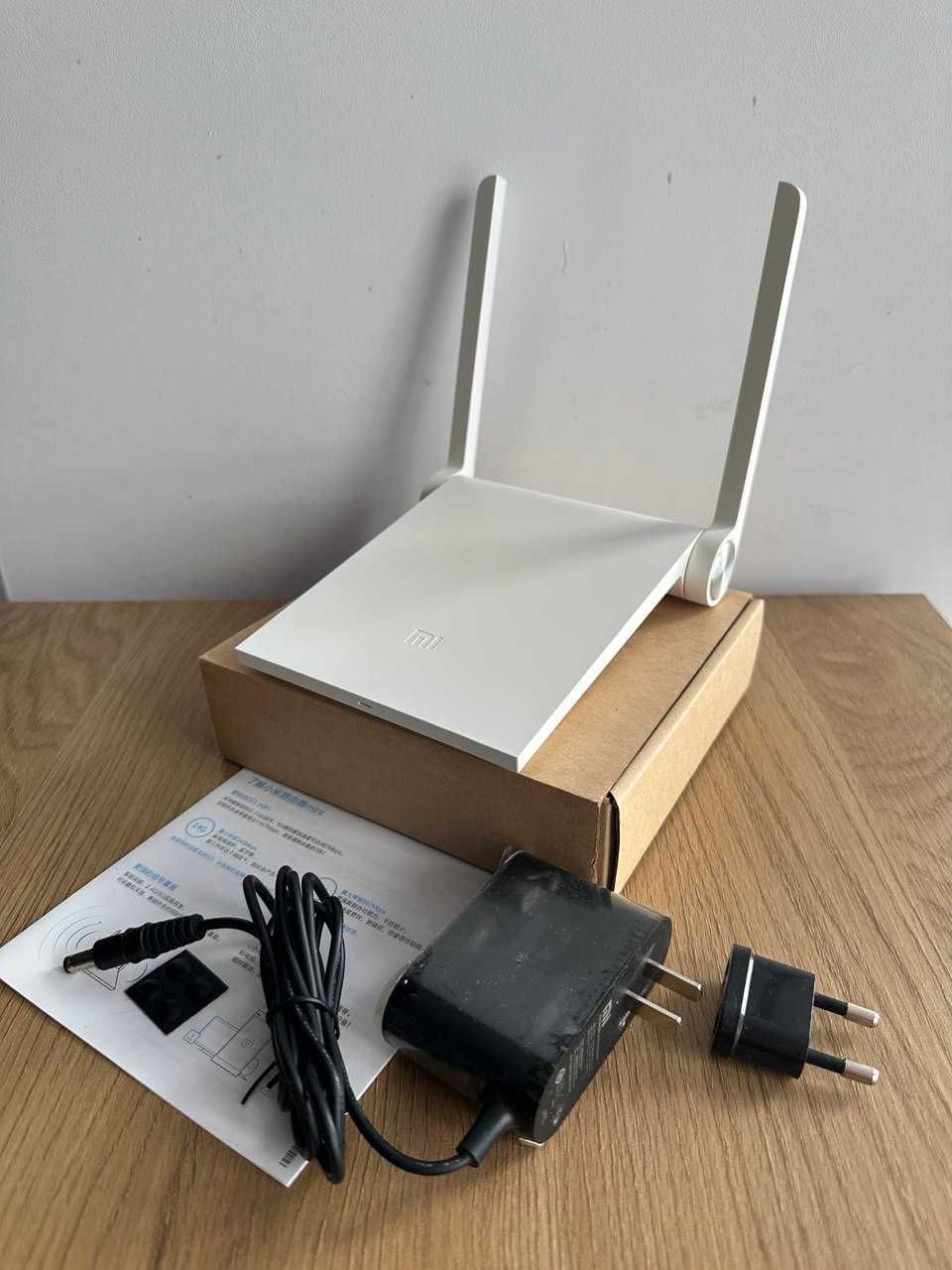 Маршрутизатор роутер Xiaomi Mini Wifi White + powerbank