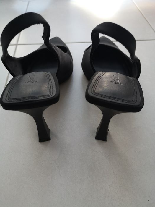 Sapatos senhora pretos Stradivarius T. 39 como novos!