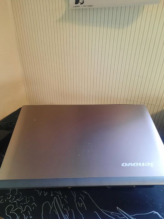 Ноутбук LENOVO V570