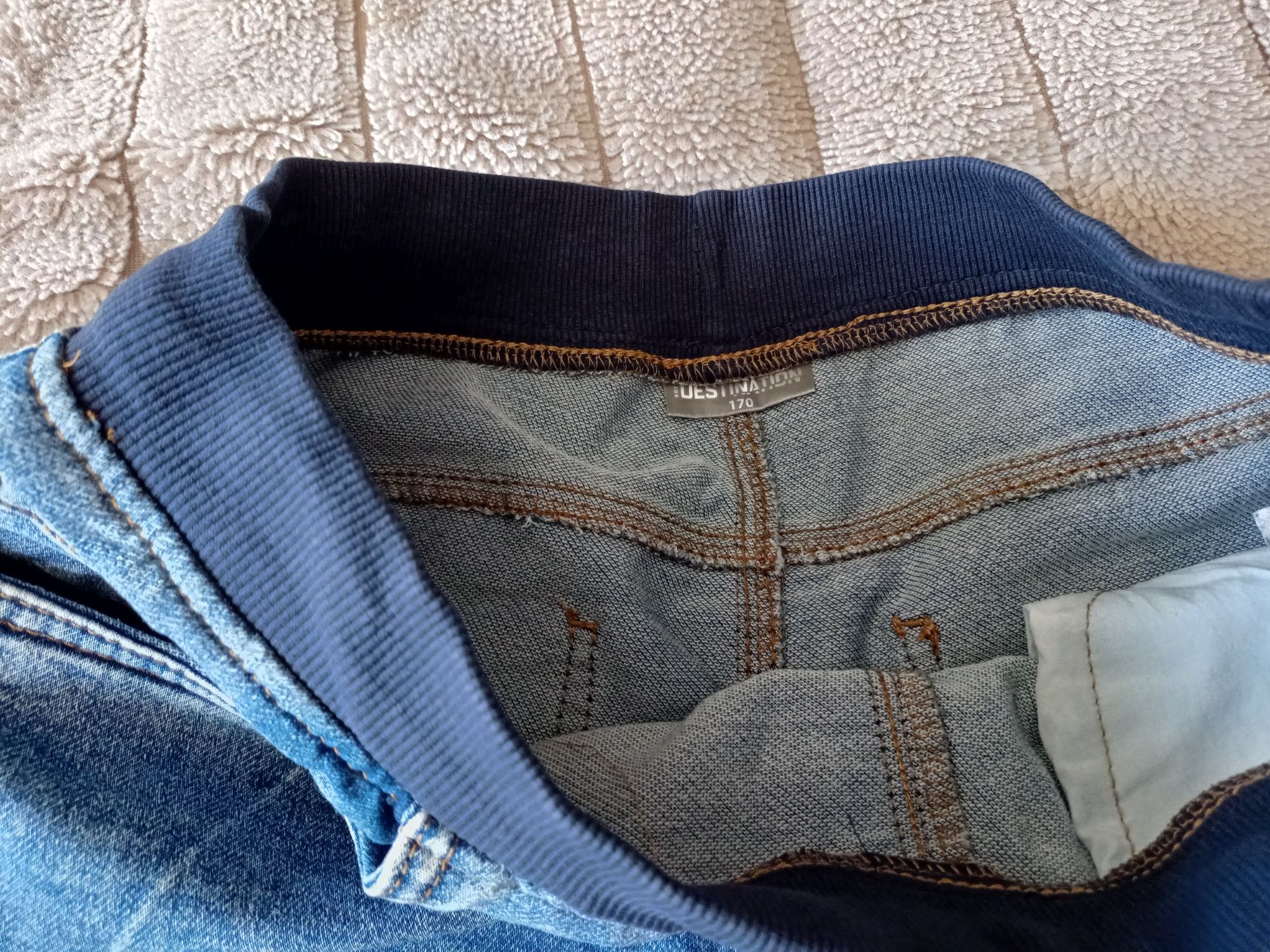 Spodnie jeansowe r.170