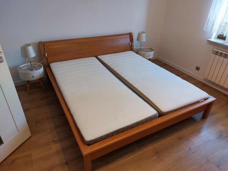 Łóżko z materacami 200 x 210 cm lub osobno