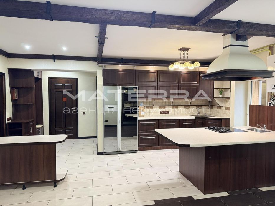 Продаж квартири 75м² з РЕМОНТОМ та сучасною кухнею