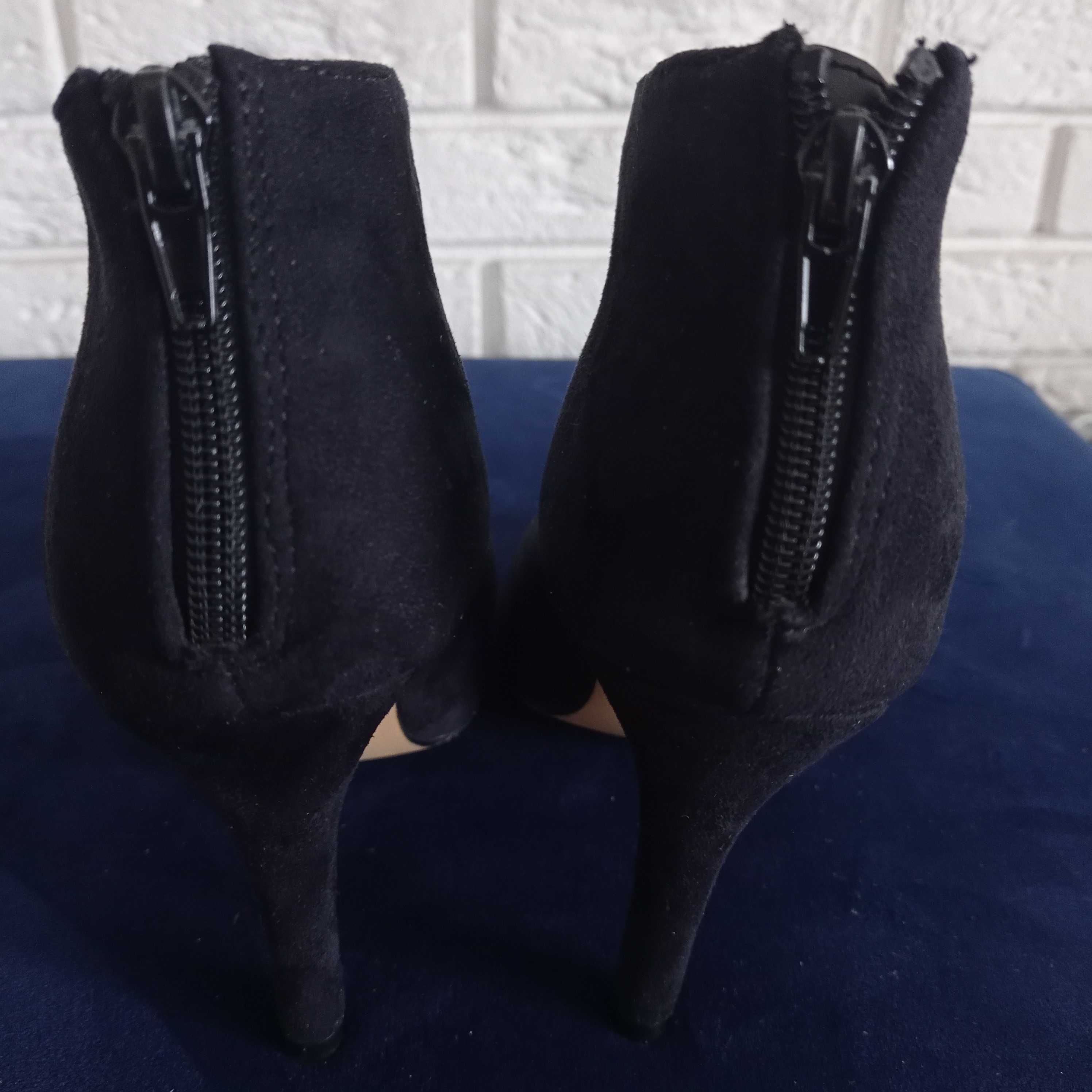 Granatowe buty botki obcas 38