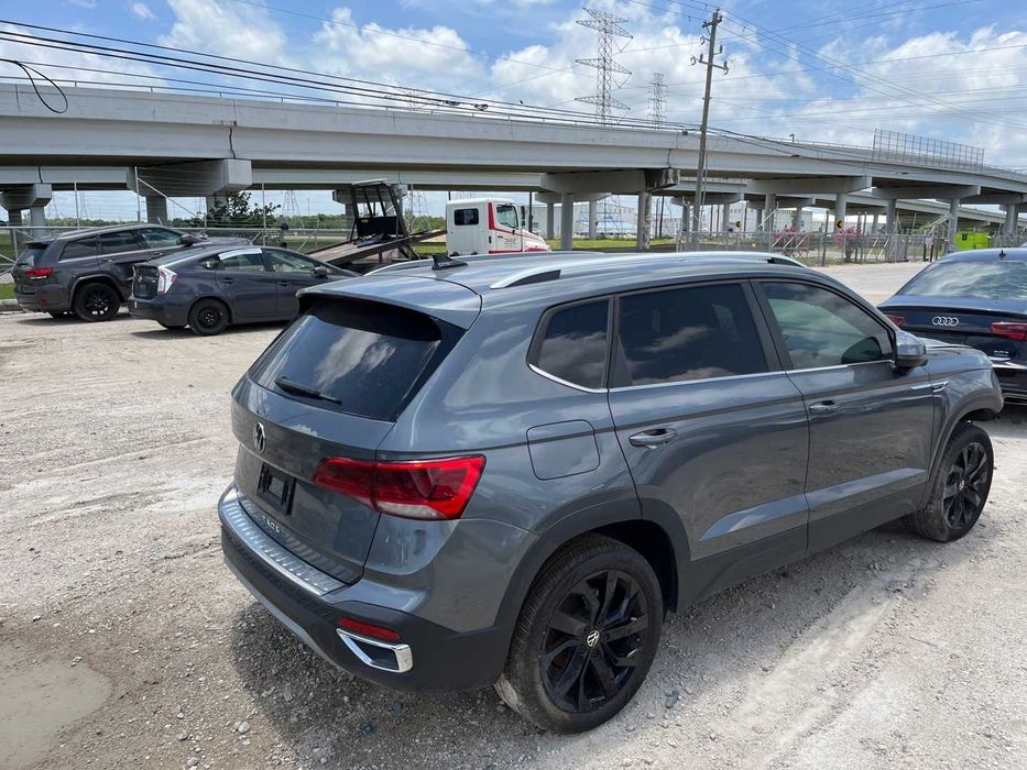 Разборка volkswagen taos 2022 двері, крило, бампер