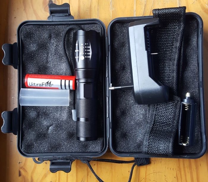 Nowa latarka taktyczna LED cree xml-t6 zoom 5 trybów świecenia