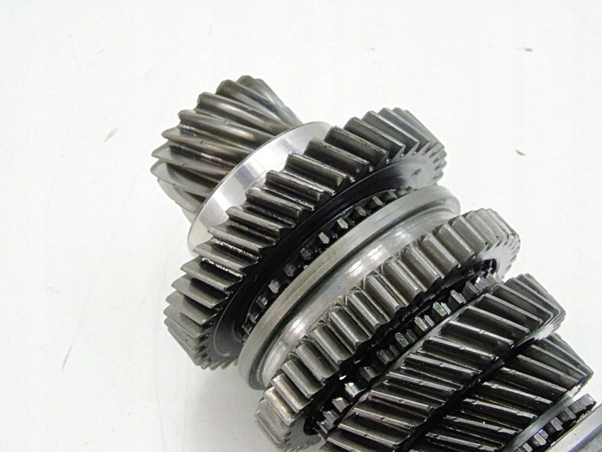 Wałek Choinka Koła Skrzyni Biegów 20Cq55 Peugeot 207 208 C2 C3 1.4 Hdi