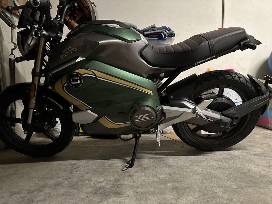 Moto elétrica Super soco tc wanderer  apenas 3000km