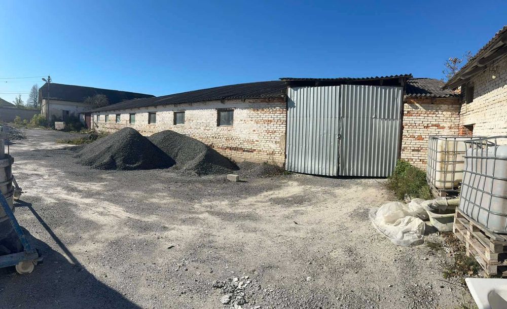 Складський комплекс з великою територією у м. Городок