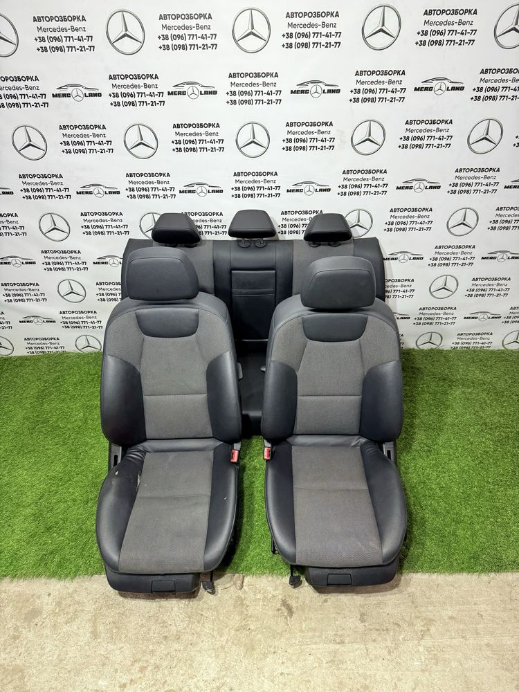 W204 Кожа комплектуючи салон карти сидіння Mercedes C-class Шрот