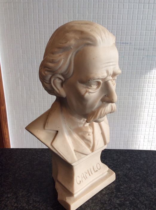 Busto de Camilo Castelo Branco