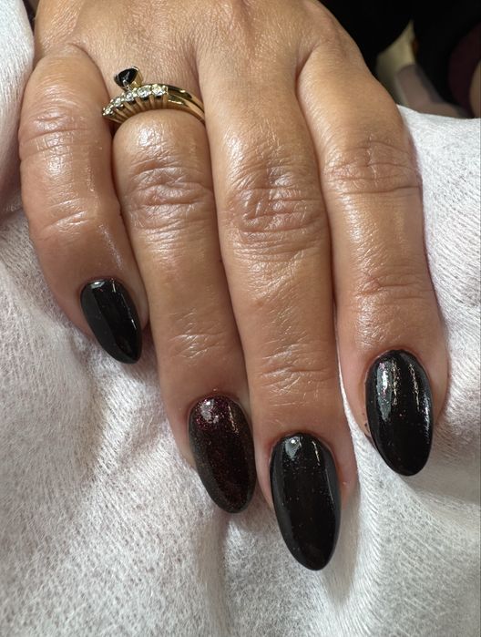 Manicure hybrydowy, żele, Toruń, centrum.