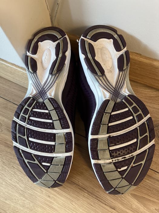 Asics buty sportowe 41,5