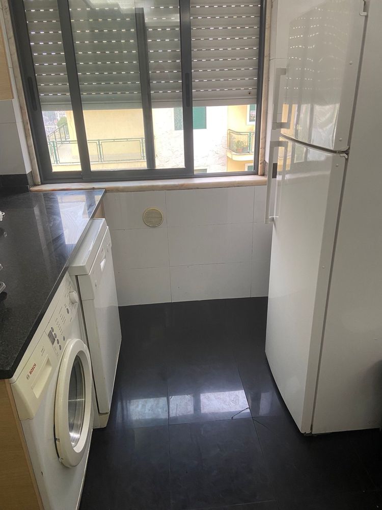 Frigorifico, Maquina Lavar Roupa e Loiça