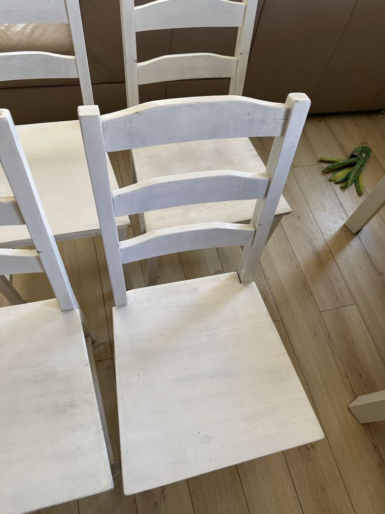 Stol bjursta ikea + 4 krzesła