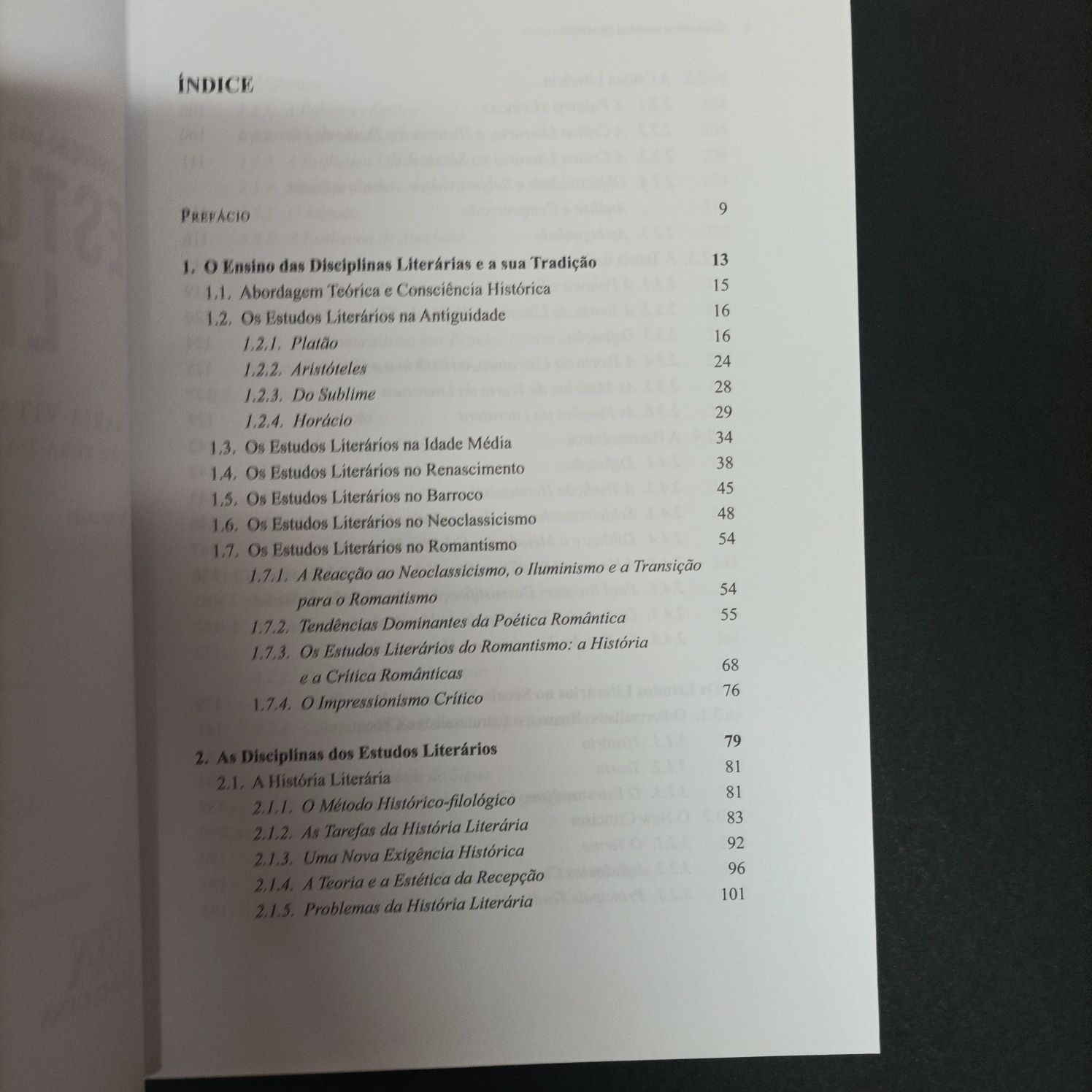 Introdução aos Estudos Literários

de Maria Vitalina Leal de Matos e V
