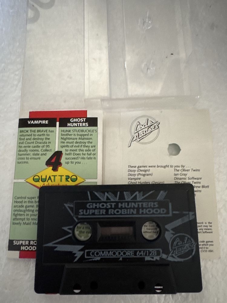 Quatro Adventure / Dizzy, Robin Hood, Vampire, Ghost Commodore 64 128