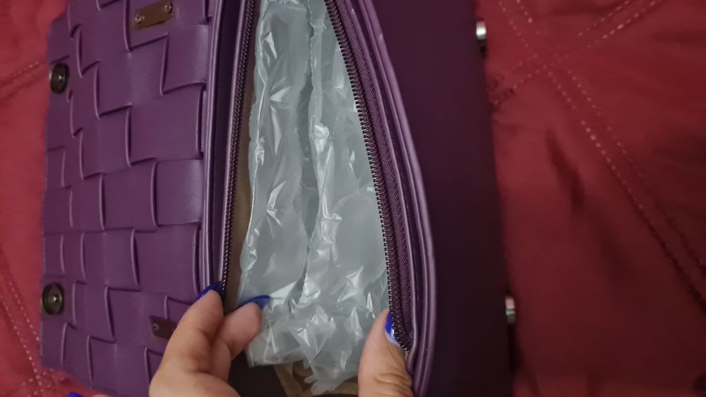 Bolsa Entrelaçada Roxa