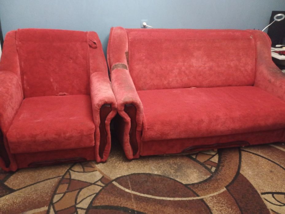 Продам диван і крісло б/у в доброму стані