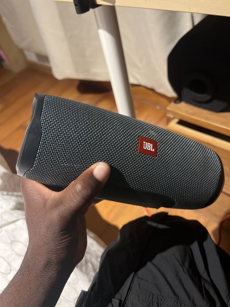 JBL CHARGE ASSENTIAL2