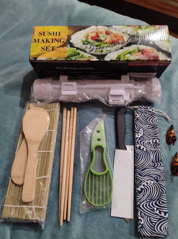 Zestaw Maszynka Do Robienia Sushi Rolka Bazooka Mata Nóż Akcesoria