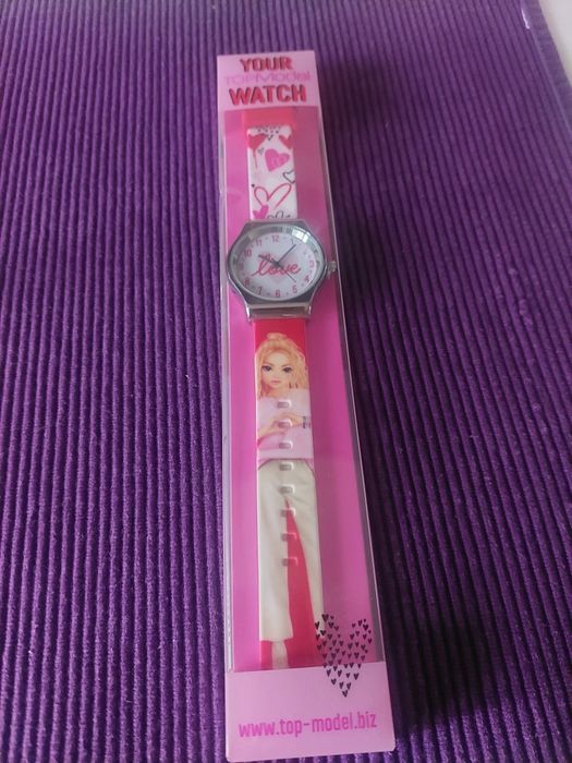 Zegarek firmy Barbie