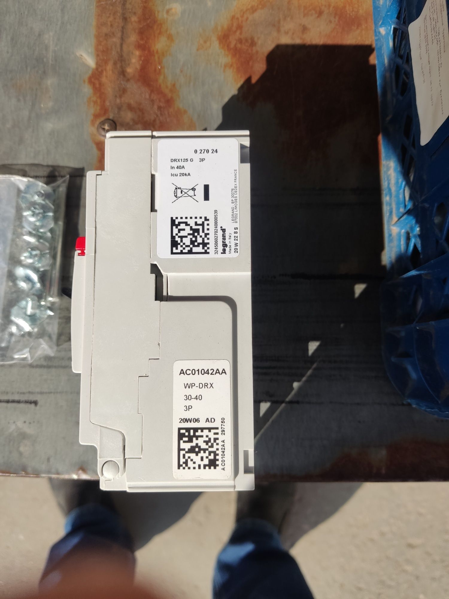 Автоматический выключатель legrand  3×40а