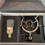 Mikrofon Neumann TLM 102 + oryginalny uchwyt elastyczny