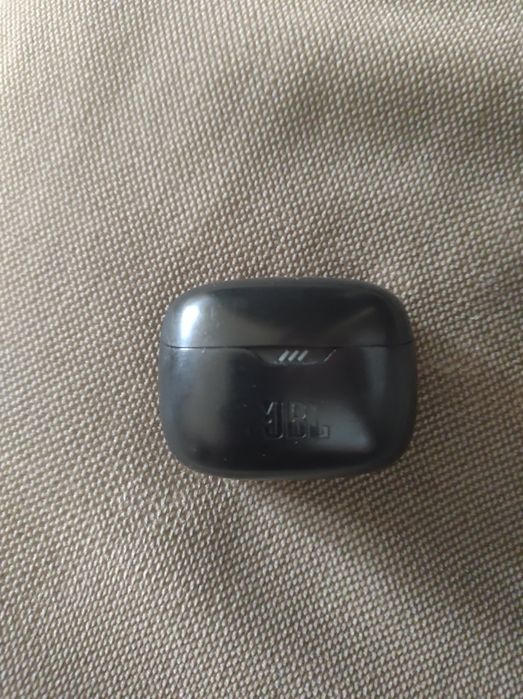 JBL  tune  230 наушники кейс