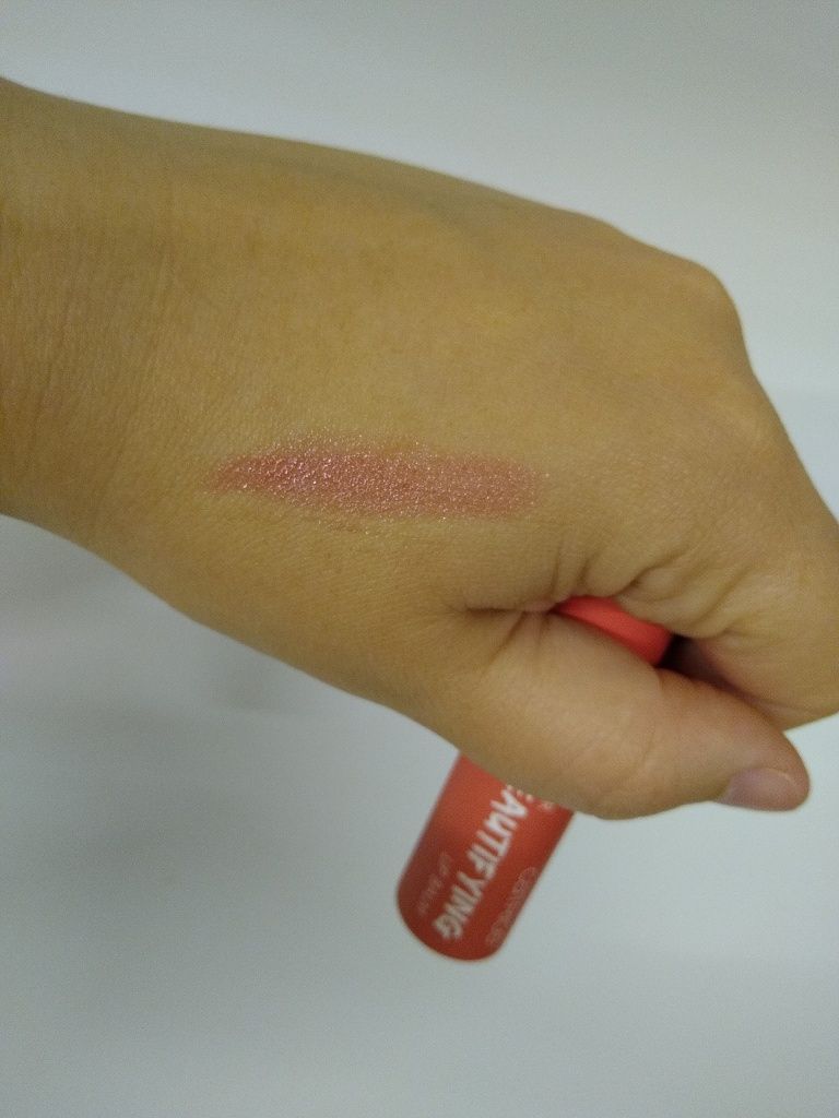 Balsam pomadka do ust Catrice, Sheer Beautifying Lip Balm 030