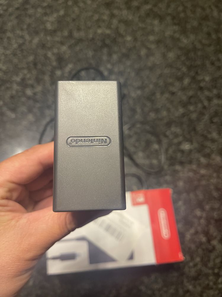 Carregador nintendo switch.