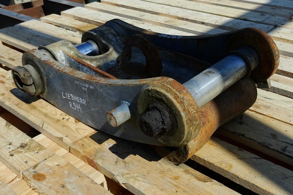 Łącznik łyżki do koparki Liebherr R 914. Kiwak. Kość