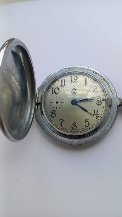 Продам часы Молния