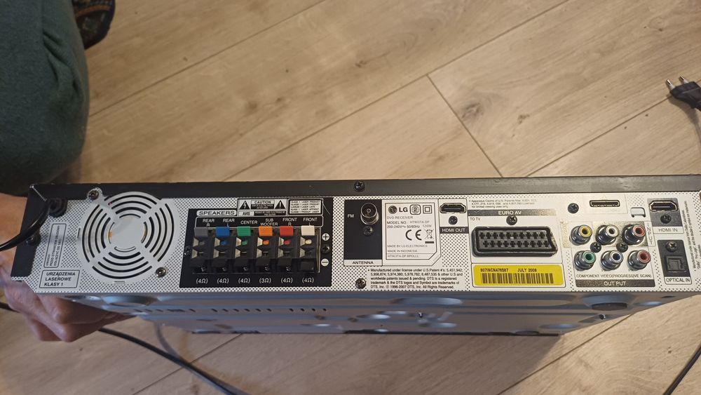 Zestaw kina domowego LG HT93 z kompletem głośników