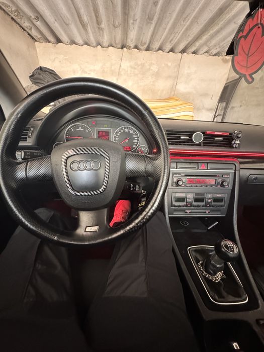 Audi a4 b6 carro muito bem estimado