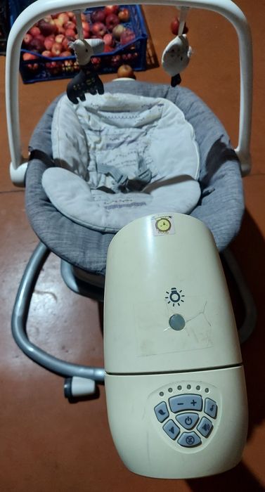 Заколисуючий центр для немовлят