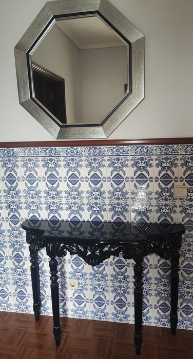 Móvel para hall de entrada com espelho