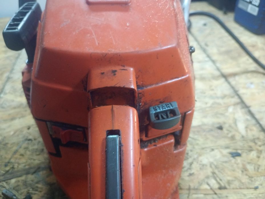 Piła Spalinowa Husqvarna 242 3.3km