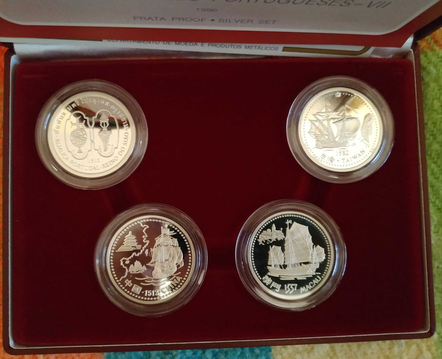 Conjunto de 4 moedas em prata proof da VII série dos descobrimentos