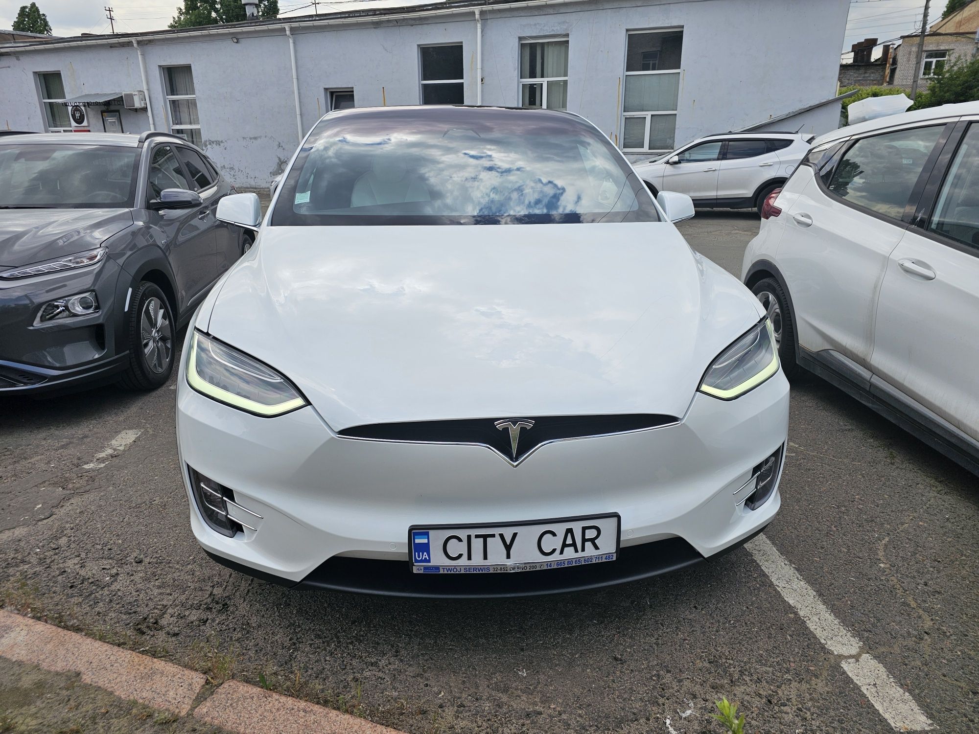 Продам  Tesla Model X