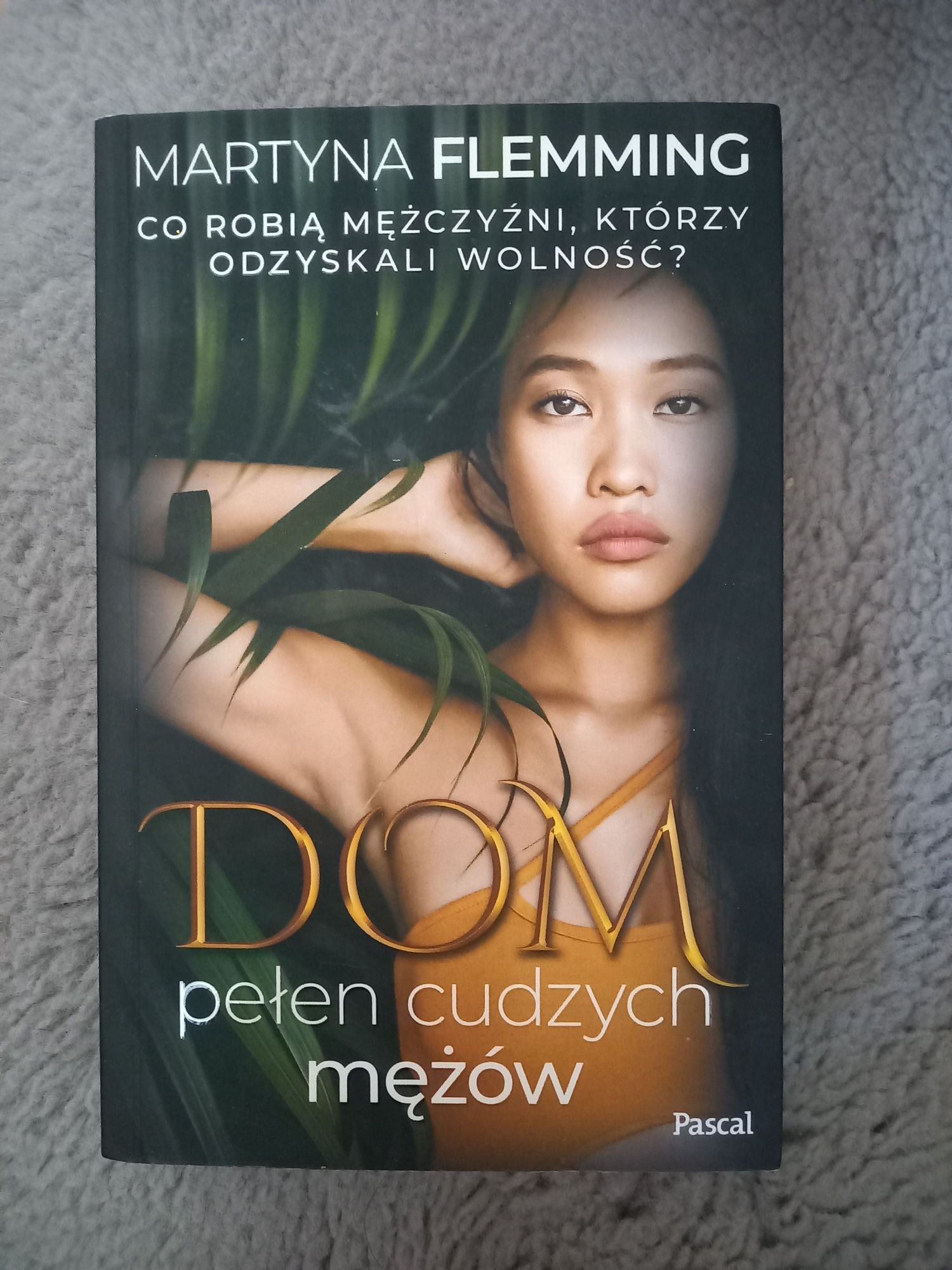 Martyna Flemming - Dom pełen cudzych mężów