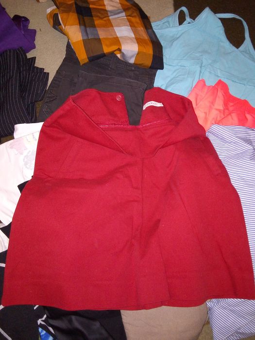 Paka ubrań damskich spodnie bluzki...10 szt