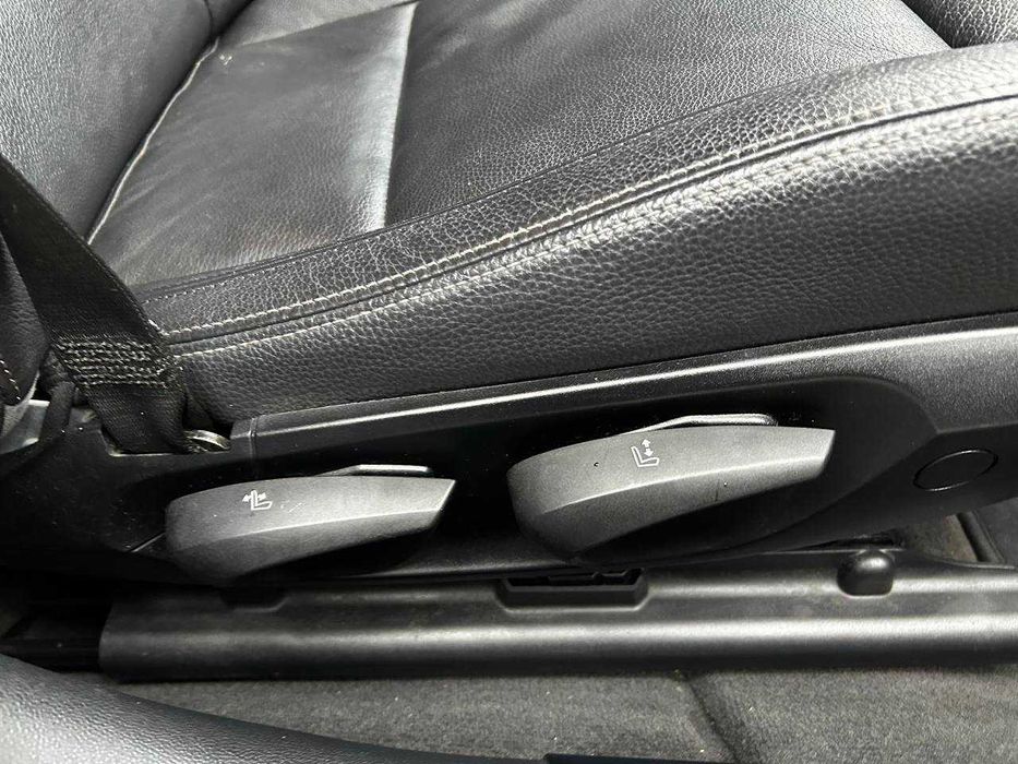 BMW 320 d 2011 року