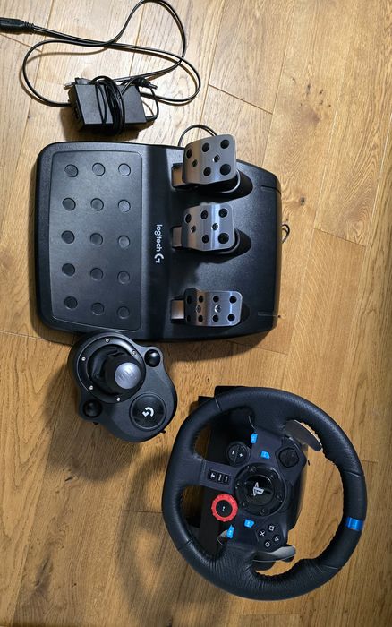 Kierownica Logitech G29 Driving Force +pedały + SHIFTER BIEGI PS5