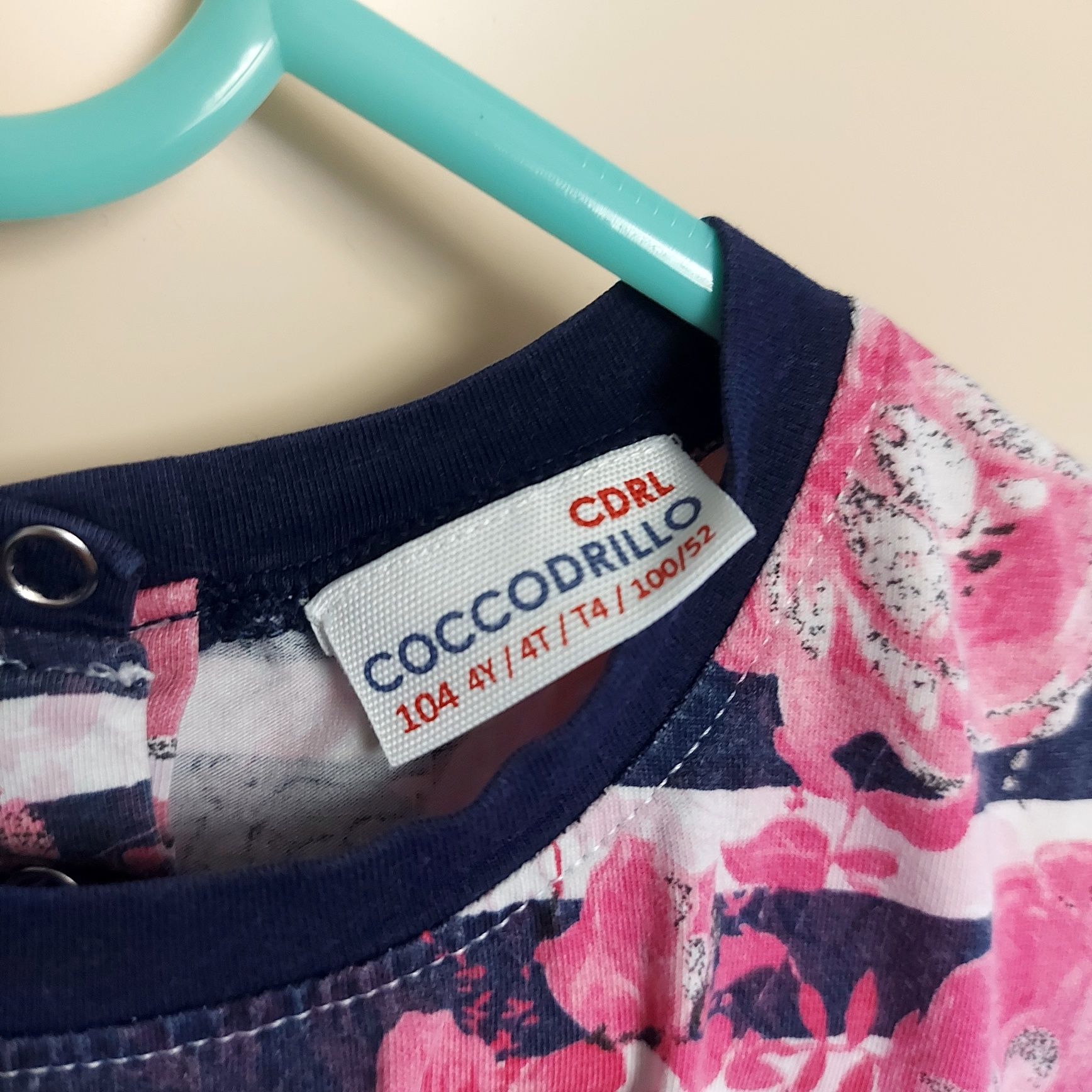 Sukienka Coccodrillo rozmiar 104, granatowa z różami