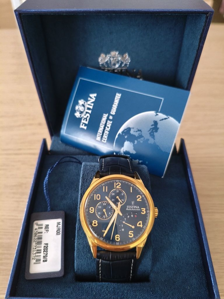 Годинник кварцевий Festina